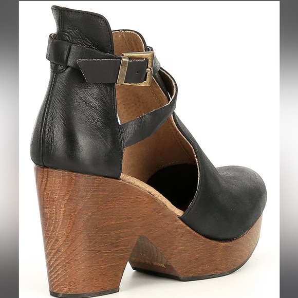 EUC Free People Cedar Leather Buckle Platform Wood Clogs, Black, Sz. 7 (EU37) - Picture 2 of 7